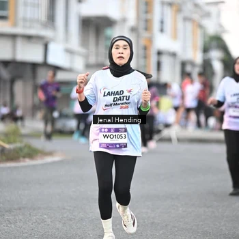 Runner Photo 7691377