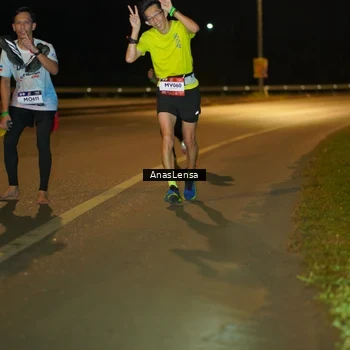 Runner Photo 7691384