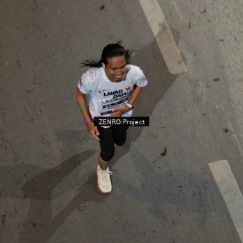 Runner Photo 7691387