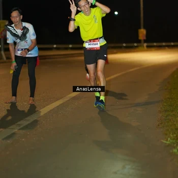 Runner Photo 7691391