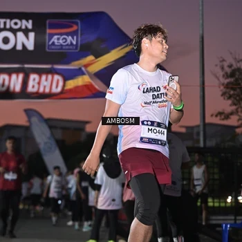 Runner Photo 7691396