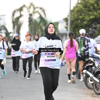 Runner Photo 7691397
