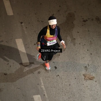 Runner Photo 7691404