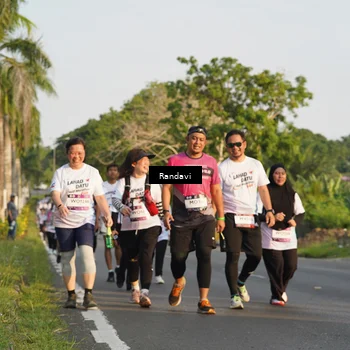 Runner Photo 7691415