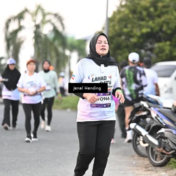 Runner Photo 7691429