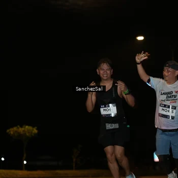 Runner Photo 7691431