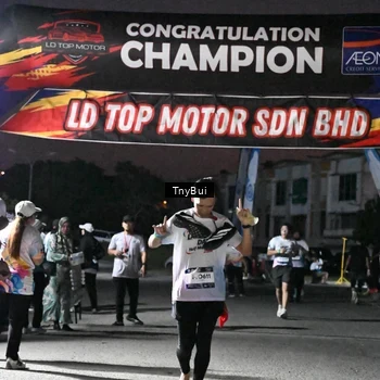 Runner Photo 7691438