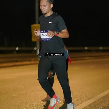 Runner Photo 7691451