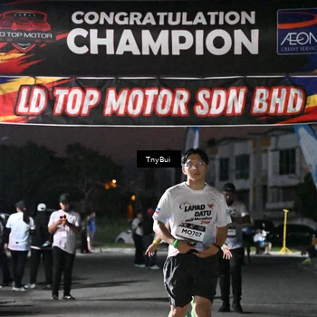 Runner Photo 7691469