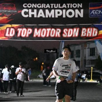 Runner Photo 7691478