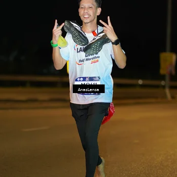 Runner Photo 7691503