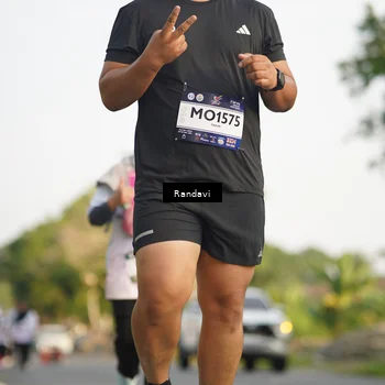Runner Photo 7691515