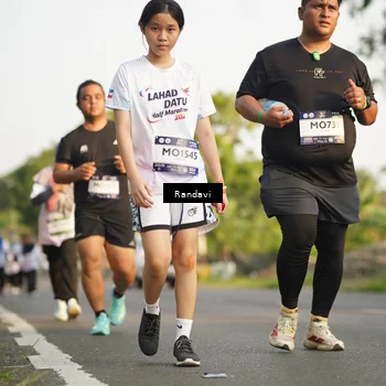 Runner Photo 7691526