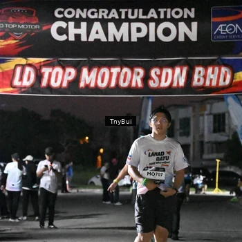 Runner Photo 7691537