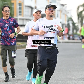 Runner Photo 7691549