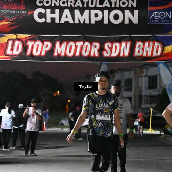 Runner Photo 7691550