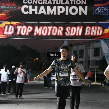 Runner Photo 7691565