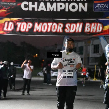 Runner Photo 7691570