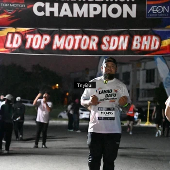 Runner Photo 7691572