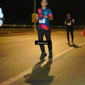 Runner Photo 7691590