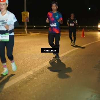 Runner Photo 7691593
