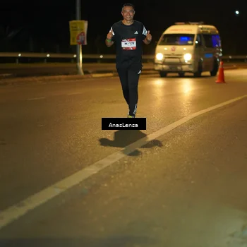 Runner Photo 7691599