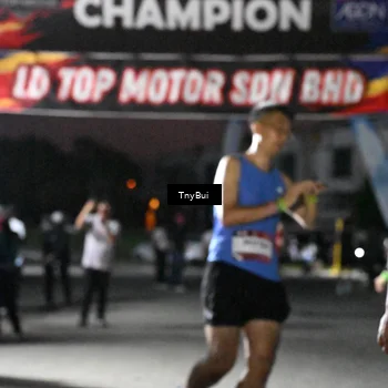 Runner Photo 7691603