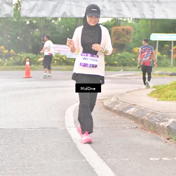 Runner Photo 7691623