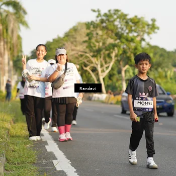 Runner Photo 7691645
