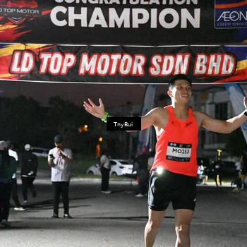 Runner Photo 7691666