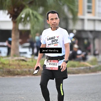 Runner Photo 7691675