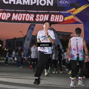Runner Photo 7691676