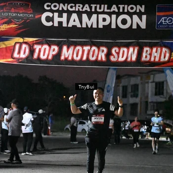 Runner Photo 7691678