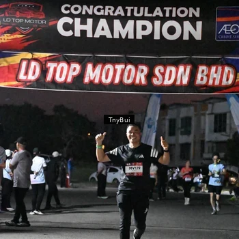 Runner Photo 7691679