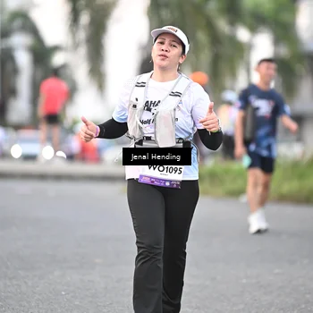Runner Photo 7691696