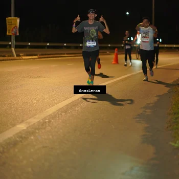 Runner Photo 7691700