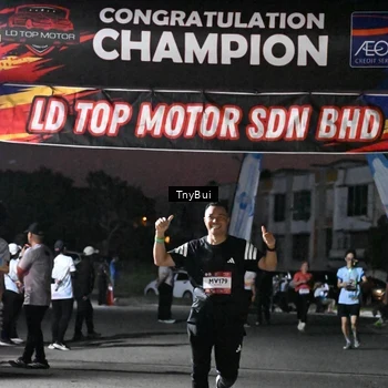 Runner Photo 7691707