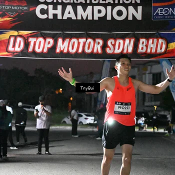 Runner Photo 7691709