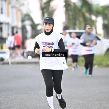 Runner Photo 7691717