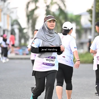 Runner Photo 7691723