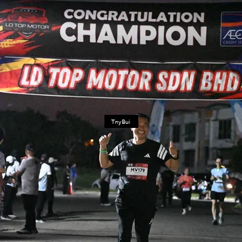 Runner Photo 7691733