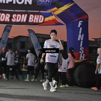 Runner Photo 7691745