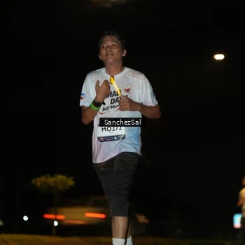 Runner Photo 7691749