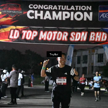 Runner Photo 7691751