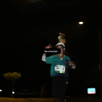 Runner Photo 7691755