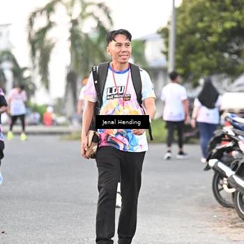 Runner Photo 7691757