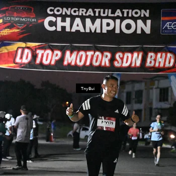 Runner Photo 7691761