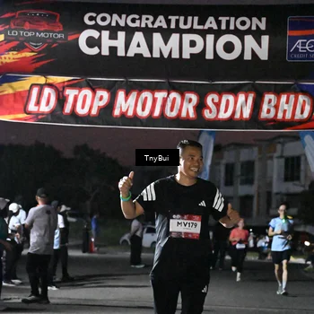 Runner Photo 7691762