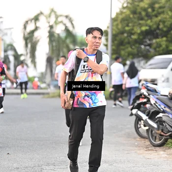 Runner Photo 7691766