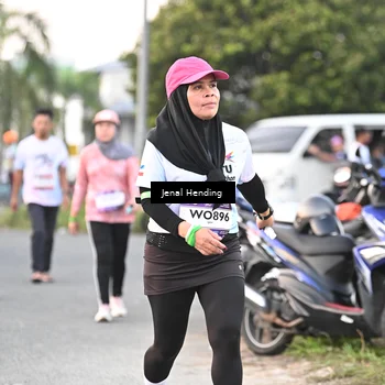 Runner Photo 7691776